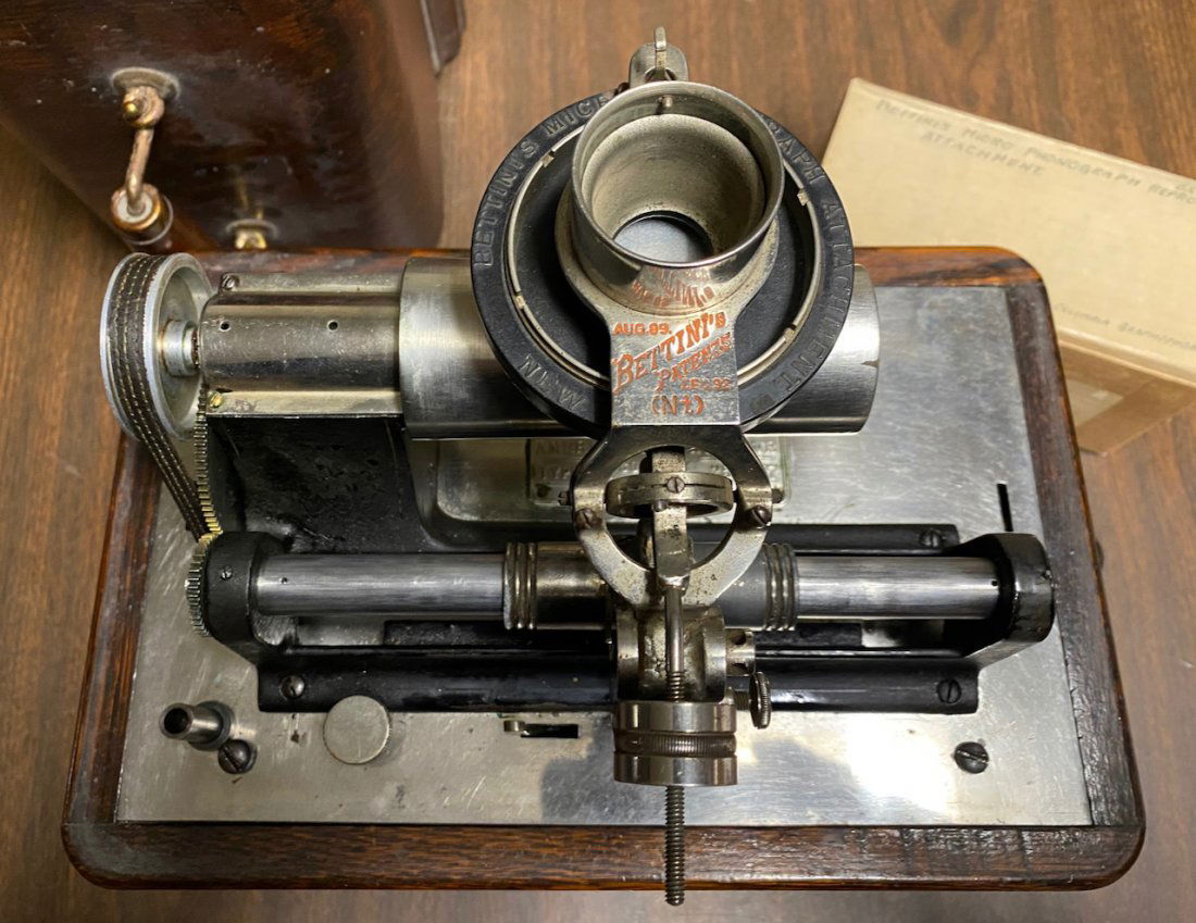 Columbia AT Phonograph with a Bettini Reproducer (1 of 5)