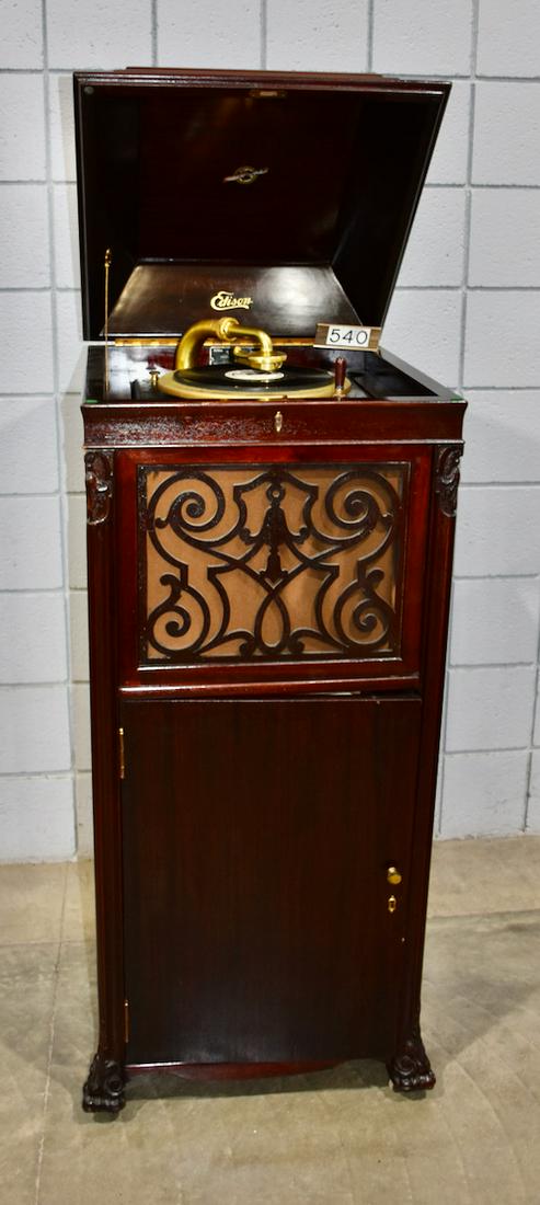Edison Diamond Disc A-250 Phonograph (1 of 2)