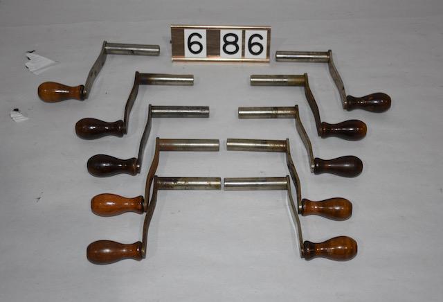 10 Phonograph cranks, screw in (1 of 1)