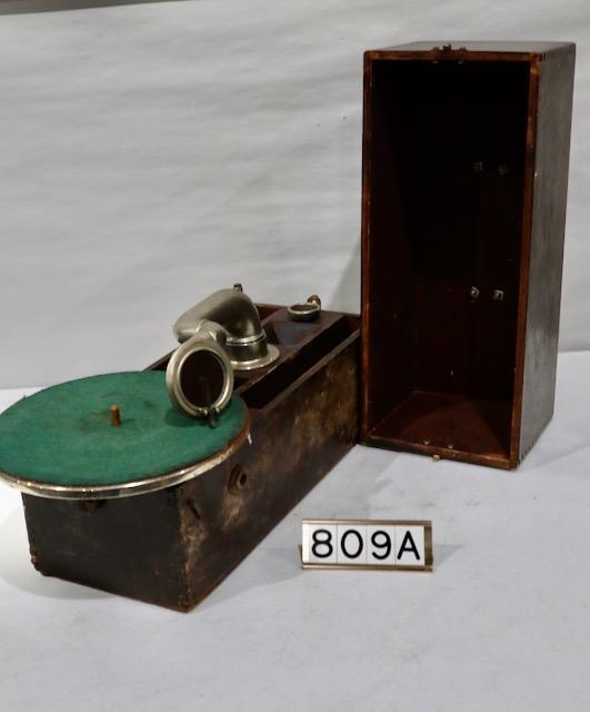 Spraytone Portable Phonograph (1 of 1)