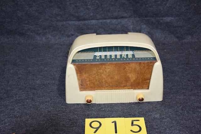 Bendix Model 55L3U Radio (1 of 2)