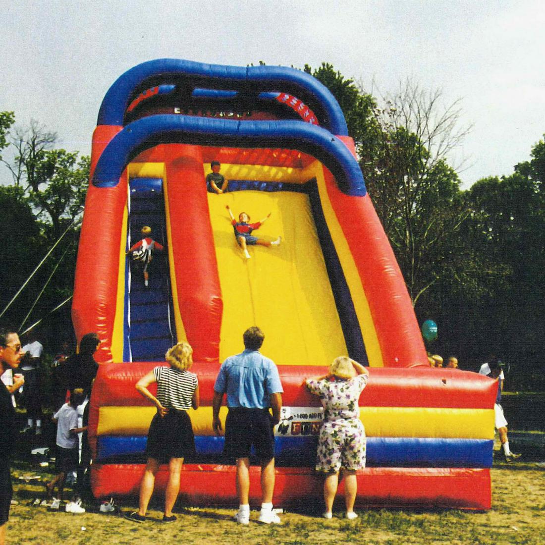 Giant Slide Inflatable (1 of 1)