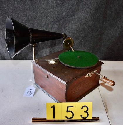 Emerson Early disc Phonograph (1 of 1)