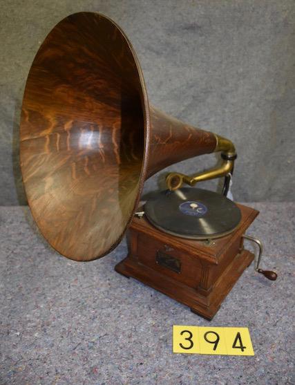 Victor II Disc Phonograph (1 of 1)
