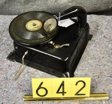 Child's Disc Phonograph (1 of 1)