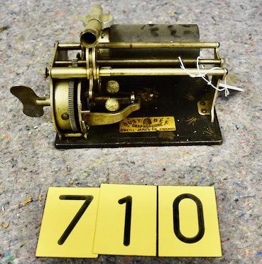 Busy Bee Cylinder Phonograph (1 of 1)