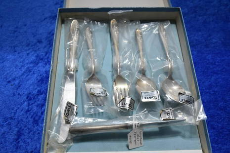 Sterling Flatare: 6 piece set. Towle. Scul;ptured Rose. 1969