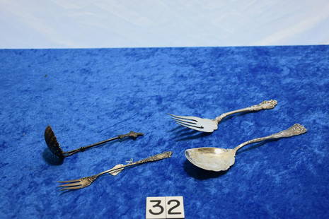 4 Sterling Pieces: 207 grams. Interesting patterns and purpose