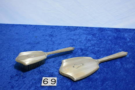 Matching Mirror and Brush: Astorloid Sterling. Matching pattern