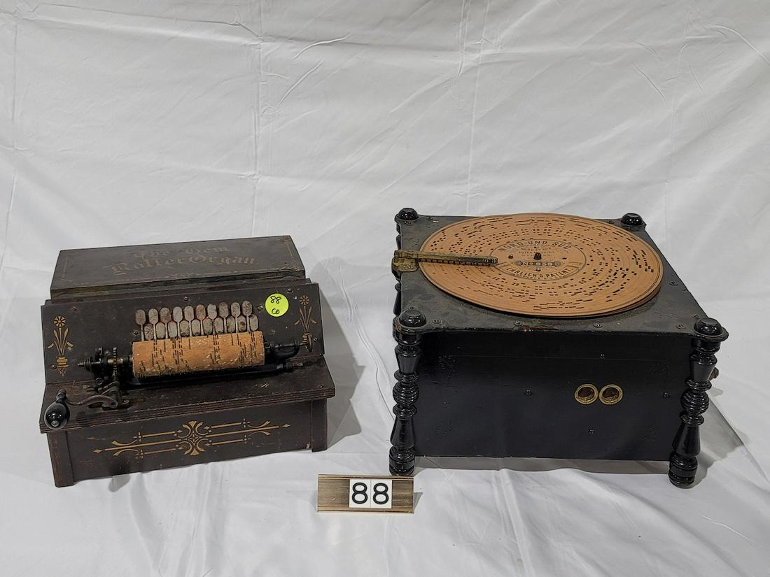 Ariston Paper Disc & Gem Wood Cob Organs: Includes 2 cardboard discs and crank. The cabinet is in good condition. The bellows need to be rebuilt. The Gem case is in good condition, includes one cob, bellows need to be rebuilt