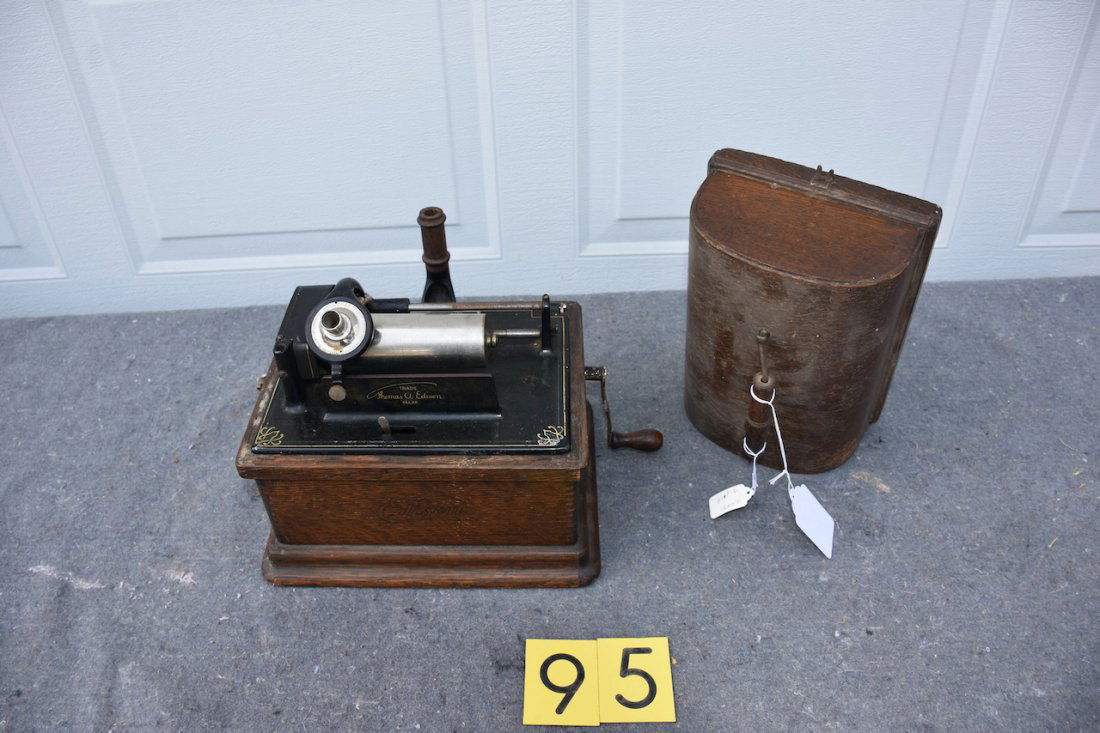 Edison Fireside Cylinder Phonograph (1 of 1)