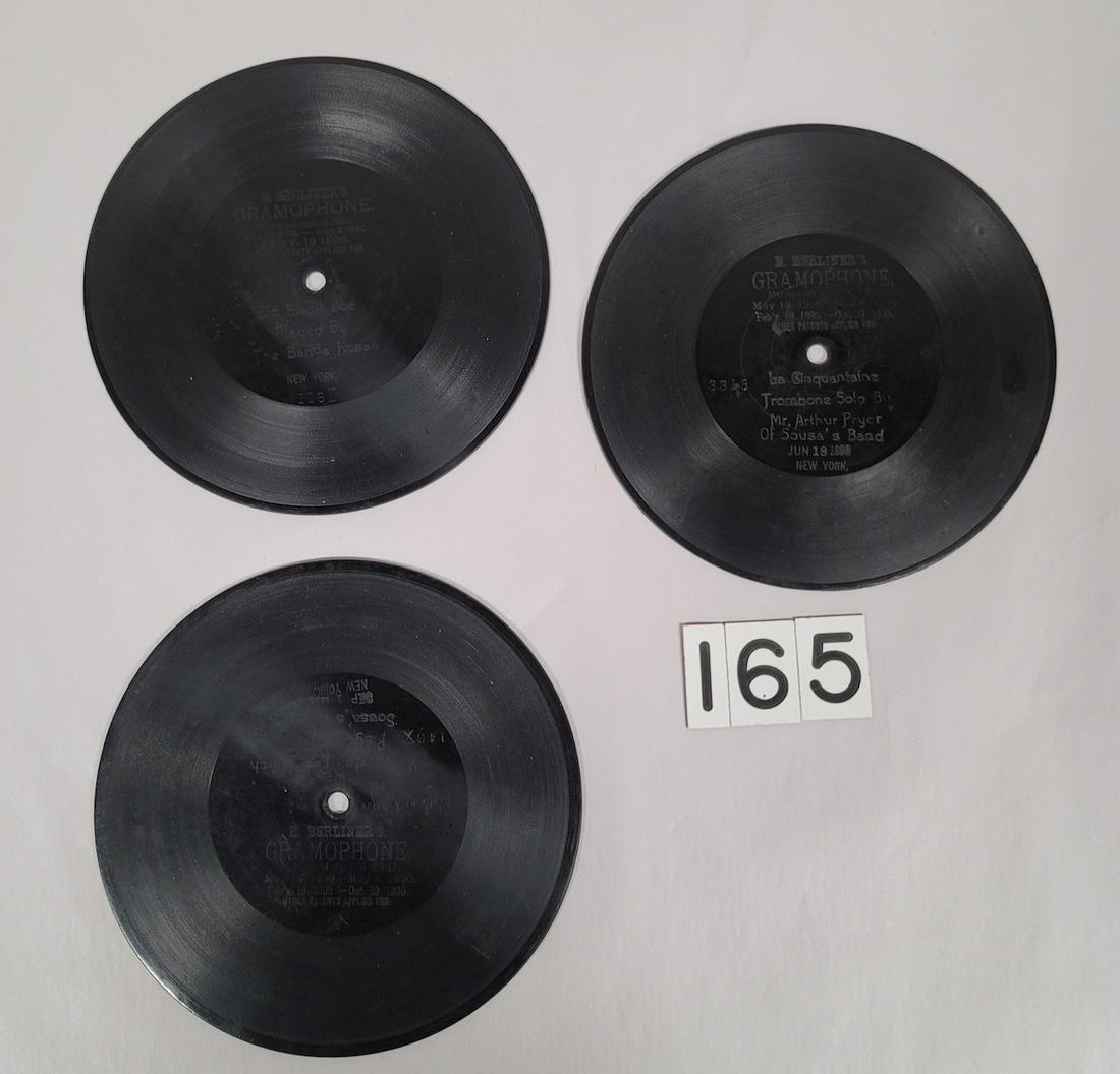 3 Berliner 7" Disc Records (1 of 4)