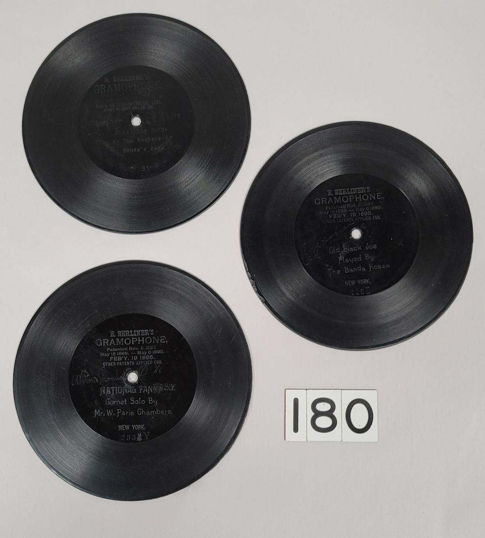 3 Berliner 7" Disc Records (1 of 4)