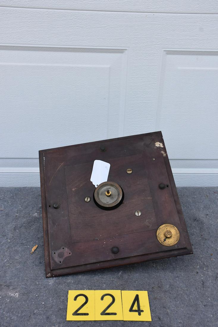 Victor VI Top Board and Motor: Mahogany. Appears correct