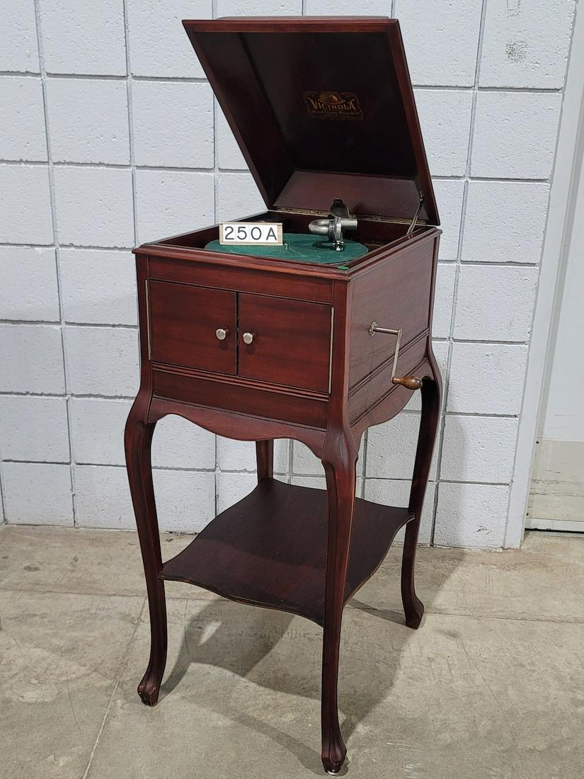 Victor VV-X Mahogany Disc Floor Model Phonograph (1 of 3)