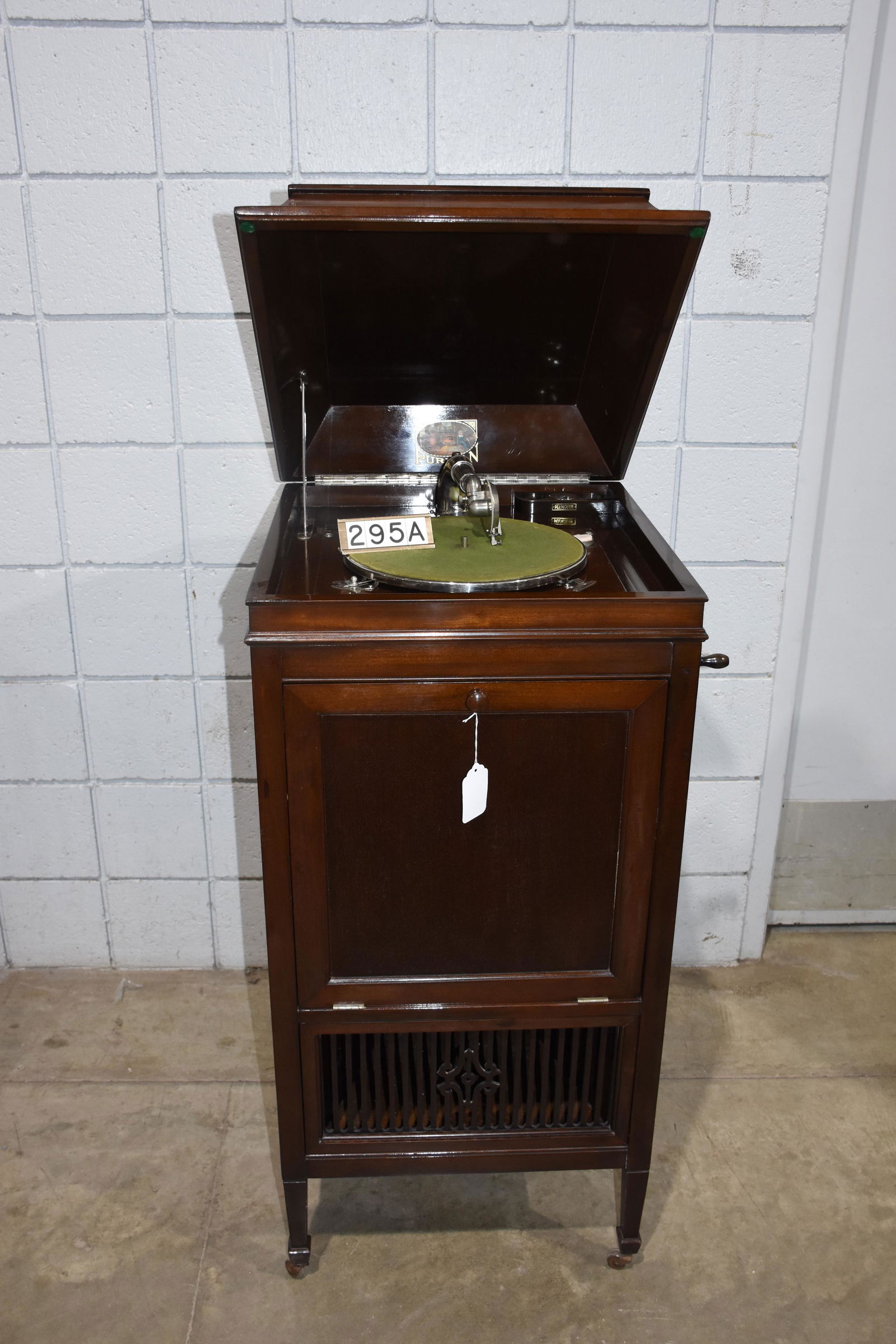 Nice Puritan Floor Model Phonograph (1 of 2)