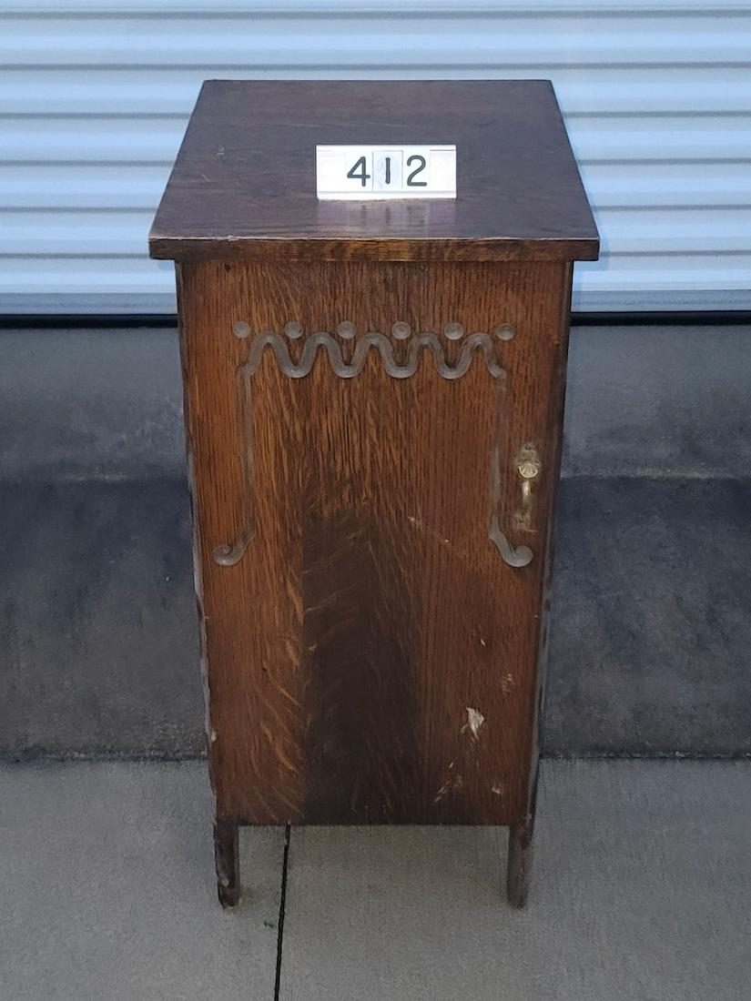 Single Door Oak Cylinder Record Cabinet (1 of 2)