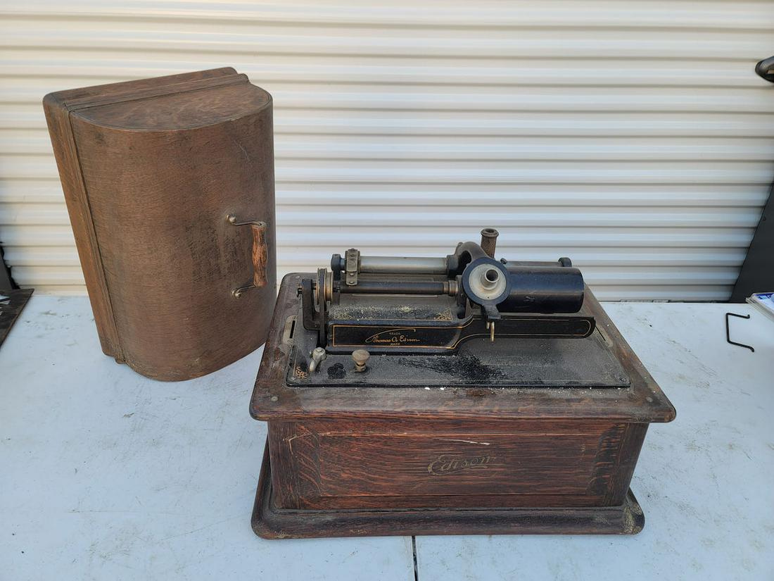 Edison Triumph Cylinder Phonograph (1 of 1)