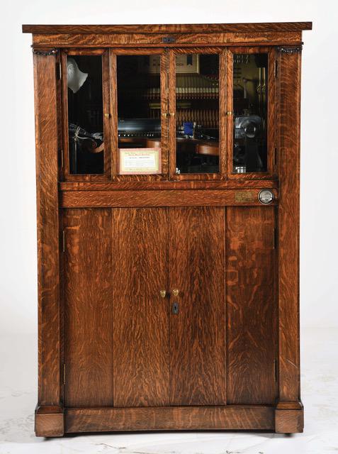 Excellent Mill's Violano Virtuoso Player Violin (1 of 16)