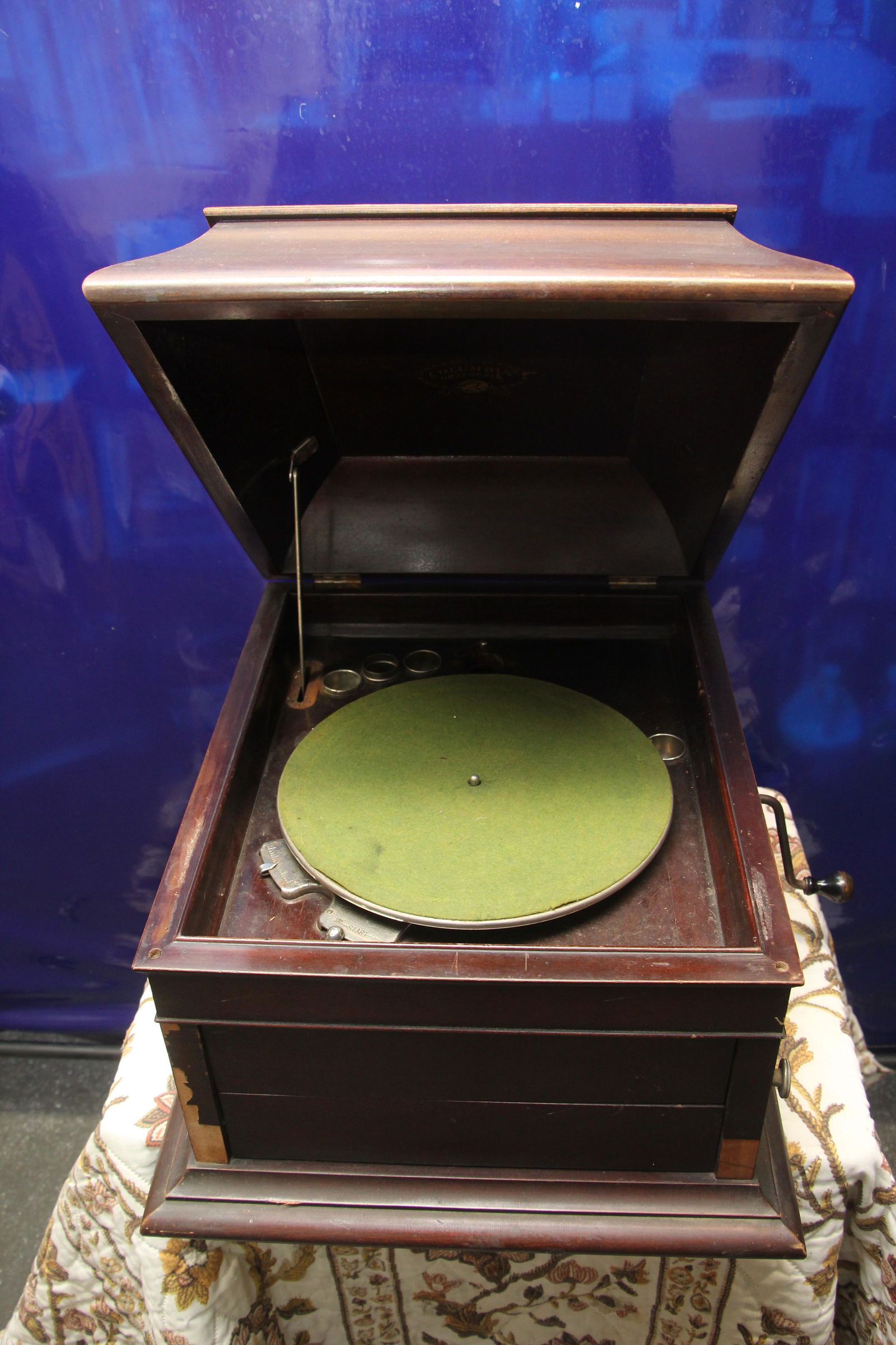 Columbia Table Model Disc Phonograph (1 of 1)