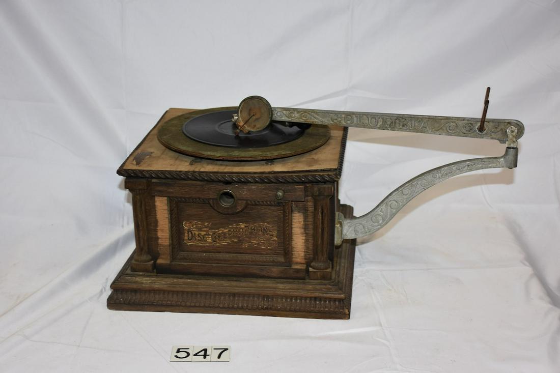 Columbia AH Disc Phonograph (1 of 2)