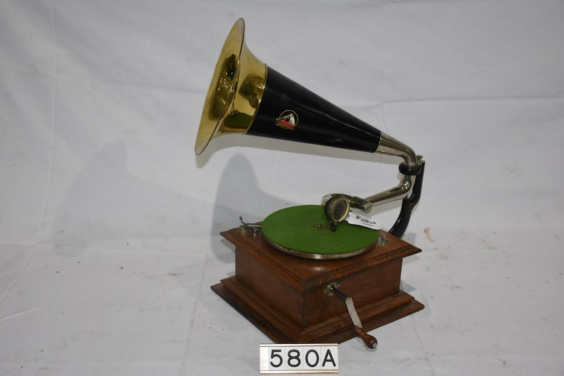 Victor 1 Rear Mount Disc Phonograph (1 of 3)
