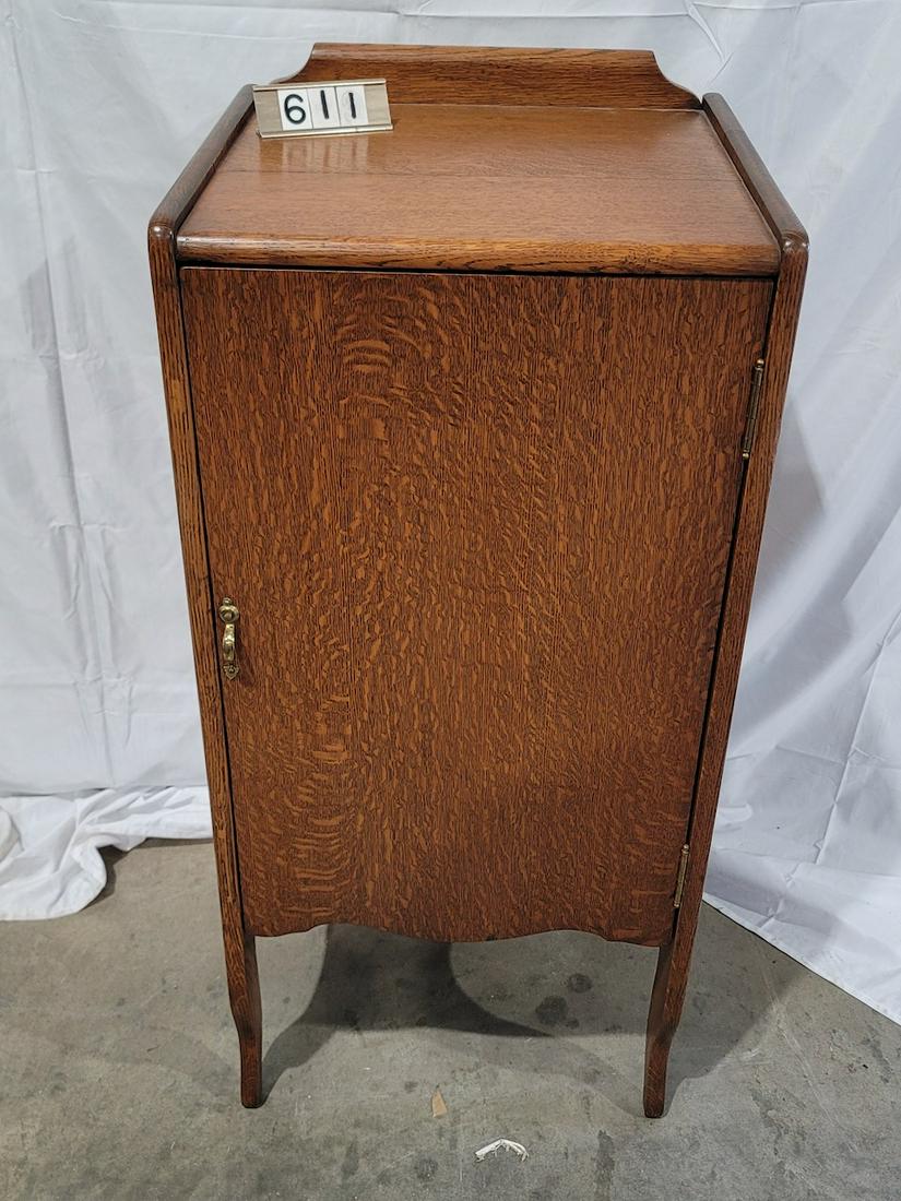 Oak Single Door Record Cabinet (1 of 2)