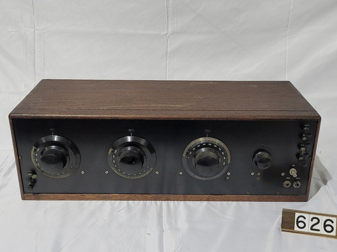 Neutrodyne Radio (1 of 2)