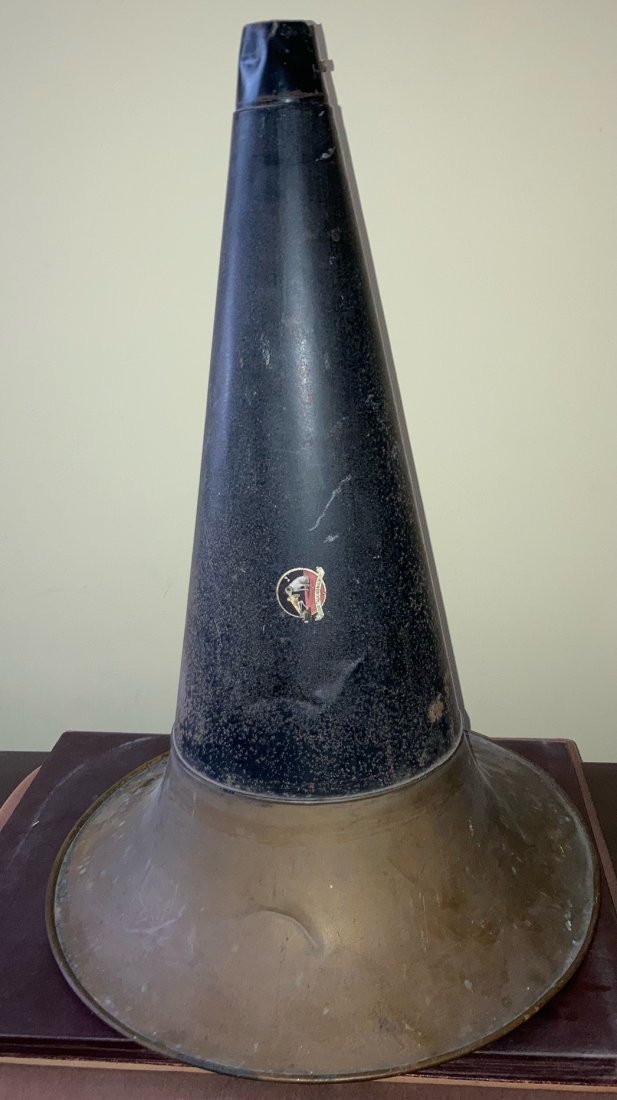 Original Victor Talking Machine Phonograph Horn (1 of 1)