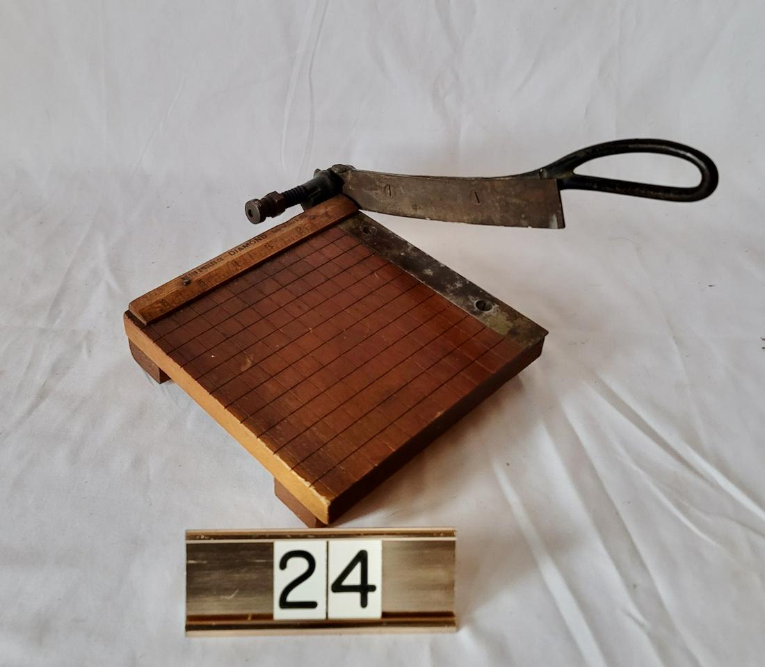 Milton Bradley Co. Paper Cutter (1 of 1)