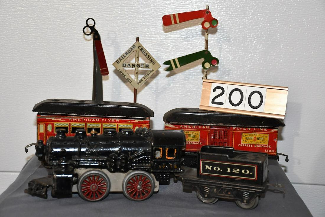 American Flyer Windup Train Set (1 of 3)