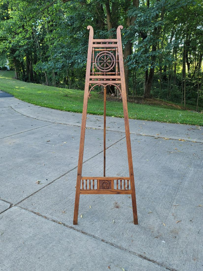 Stick and Ball Large Oak Easel (1 of 3)