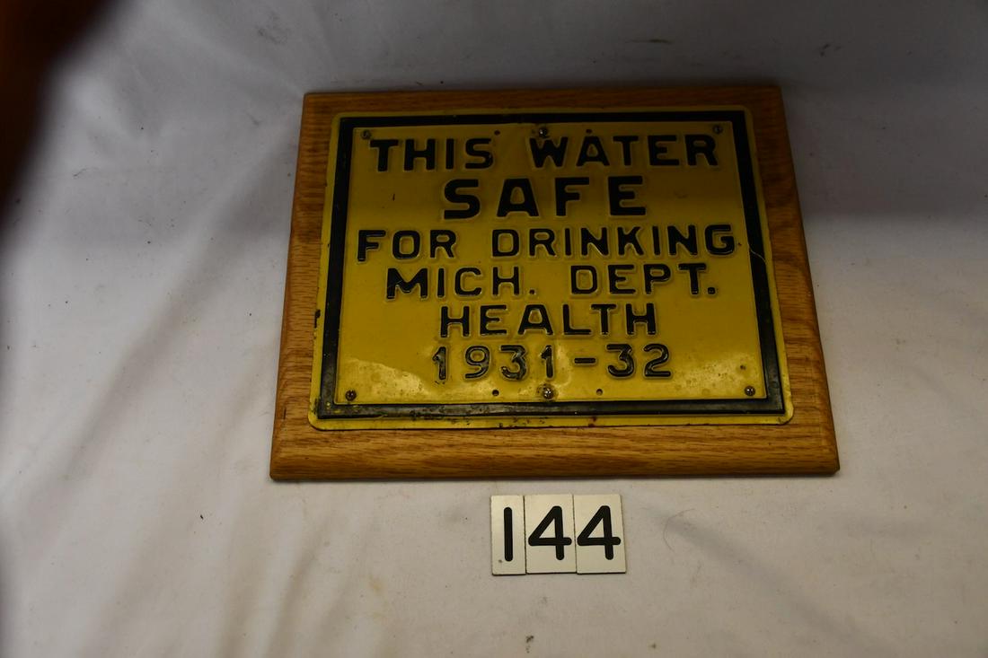 Safe Drinking Water Sign (1 of 1)