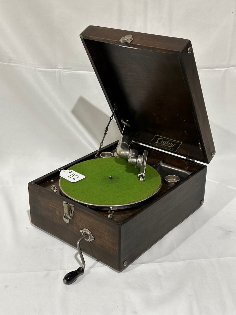Outing Suitcase Model Phonograph (1 of 1)