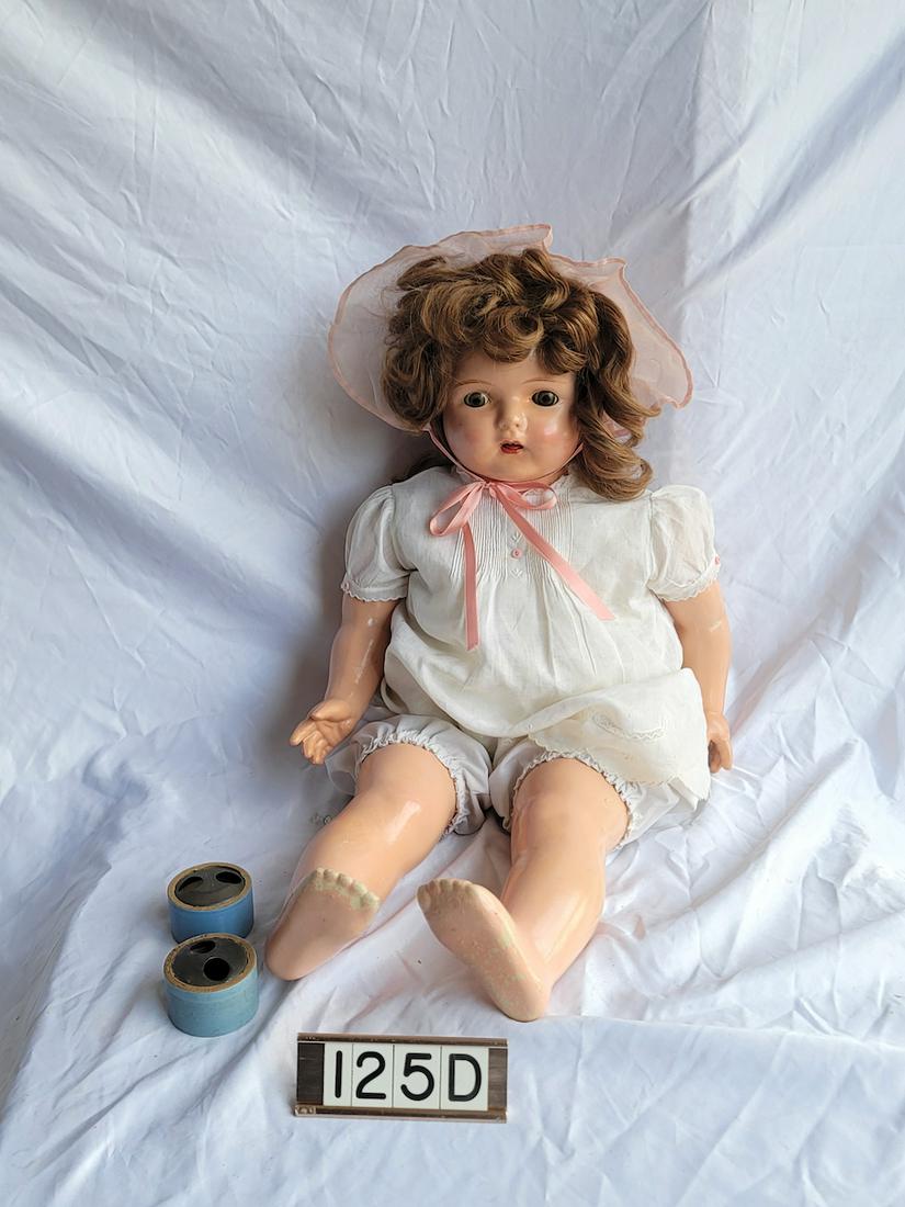 Madam Hendren Phonograph Doll (1 of 5)