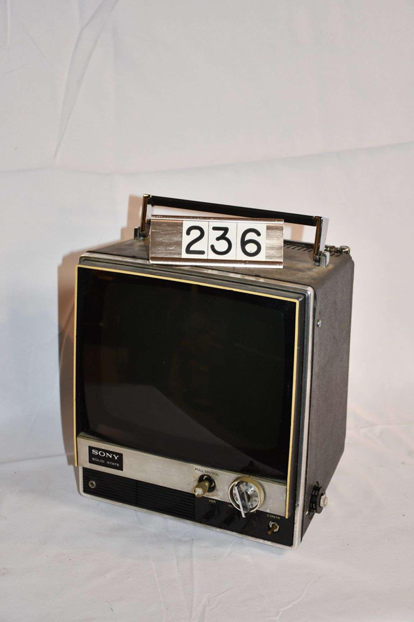 Sony Television, VT-900U (1 of 2)