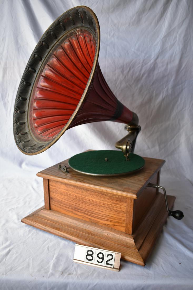 Rear mount Disc Phonograph (1 of 2)