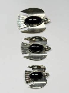 Sterling Silver Graduated Bird Brooch Pin Set: Each with black onyx. All marked Mexico Silver. Largest is 2-1/8" Long. Total weight 29.4 grams