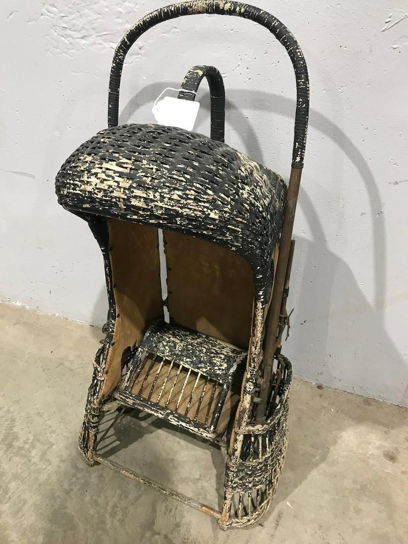 Adjustable Wicker Baby Stroller (1 of 4)