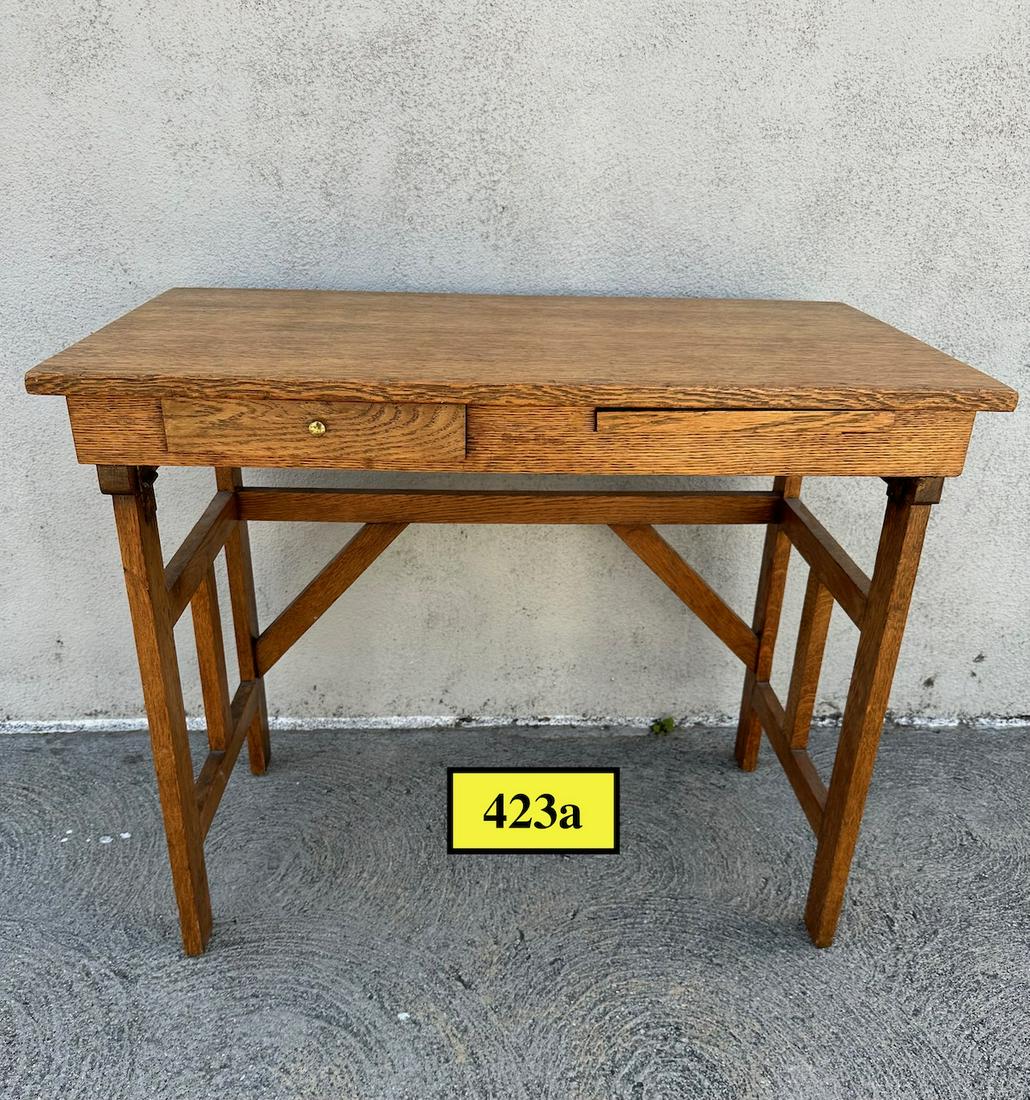 Portable Phonograph Exhibition Table for Class M (1 of 4)