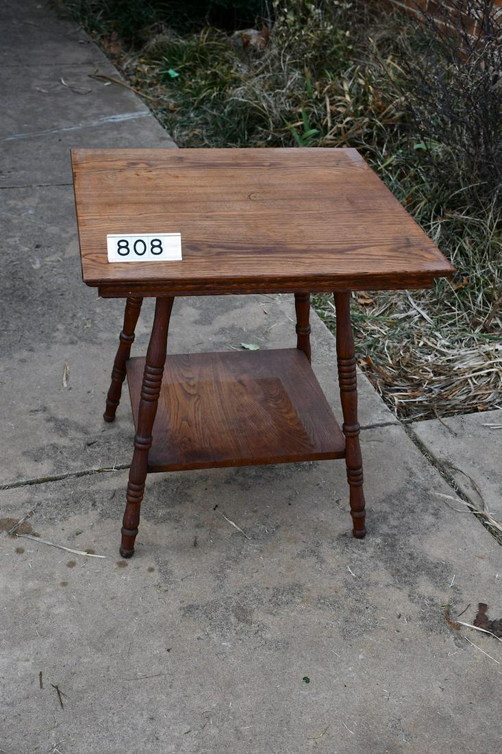 Oak Parlor or display table (1 of 1)