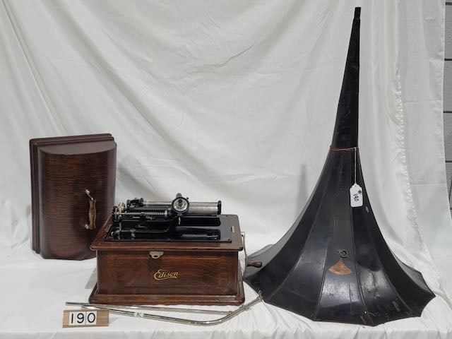 Edison Triumph Cylinder Phonograph (1 of 3)