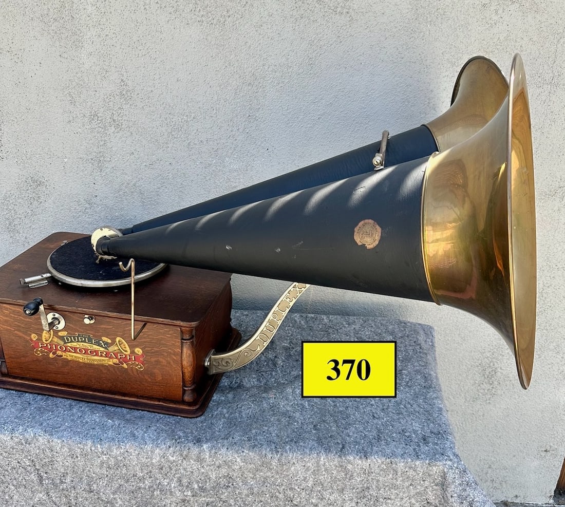 Kalamazoo Duplex Disc Phonograph (1 of 14)