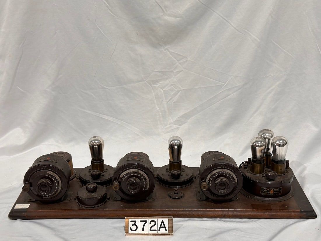 Atwater Kent Breadboard Radio Model 10 (1 of 10)