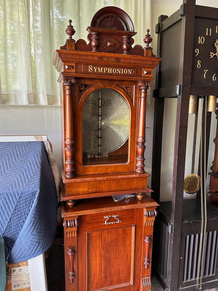 Symphonion 19-1/8" Model 106N Upright Disc Music Box (1 of 8)