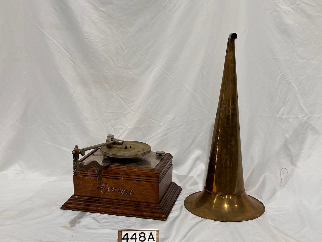 Zon-o-phone Concert Front Mount Disc Phonograph (1 of 6)