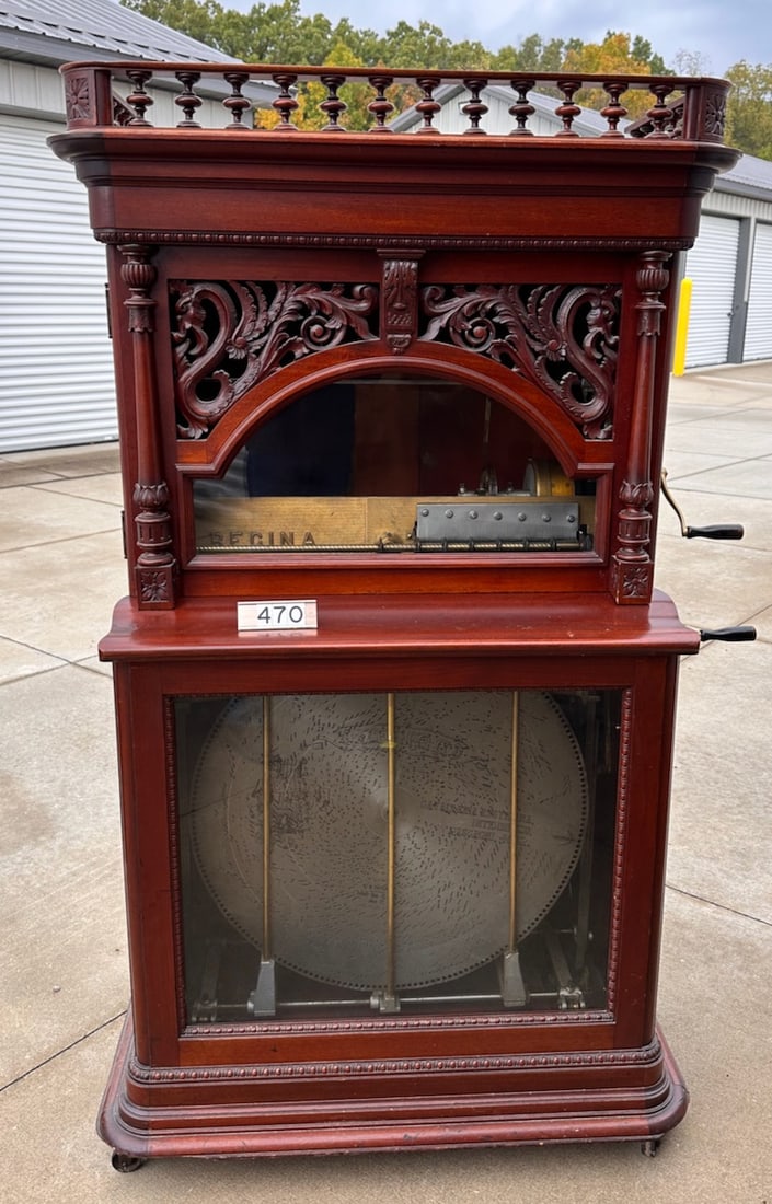 Regina 27" "Dragon" front Automatic Changer: Mahogany, double comb, no broken teeth 12 Discs included. SN-30276