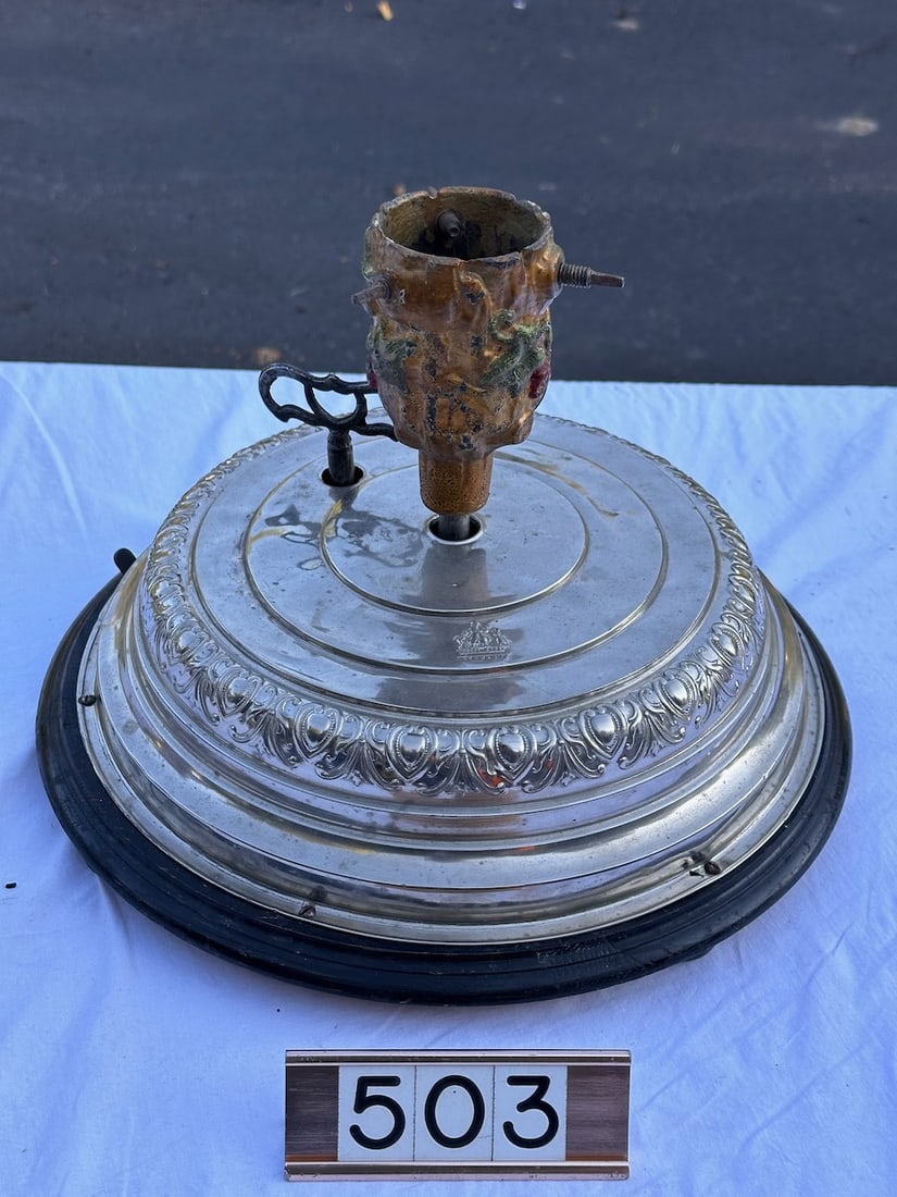 Musical Christmas Stand & Original Cup (1 of 3)