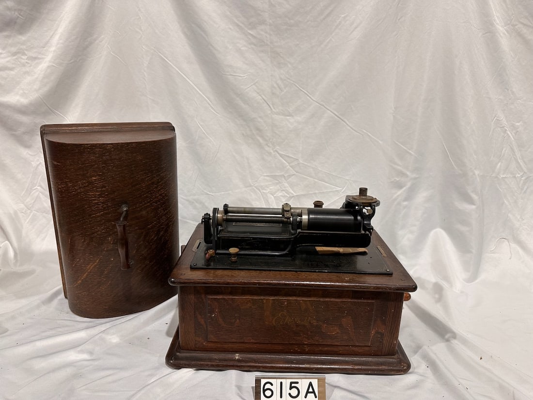 Edison Triumph (1 of 4)