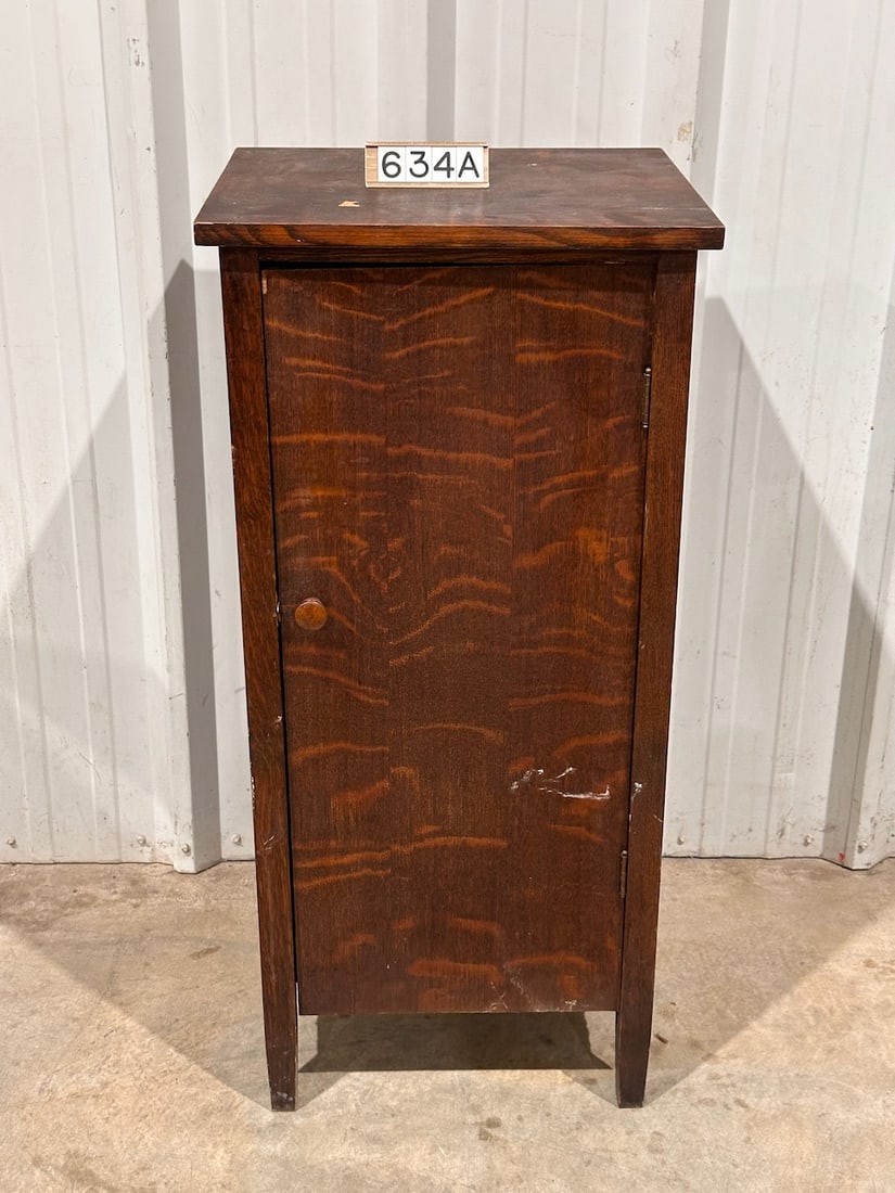Oak Single Door Record Cabinet (1 of 2)